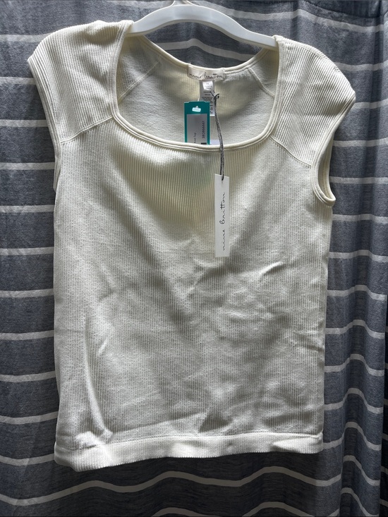 nine britton Tops - Nine Britton- Loamie Square Neck Knit Top